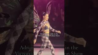 adriana lima walks in the Victoria's secret fashion show #adrianalima #victoriasecret#viral #fashion