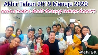 Walang Icik- vlog Tukar Kado Teman Kantor menuju #2020