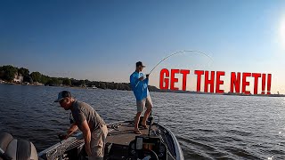 GET THE NET!! | Offshore Bass Fishing, Geist Reservoir USA Bassin'