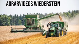 Gerstenernte 2021 bei Prosteder Josef mit John Deere T560i / John Deere 6215r / John Deer 6155r