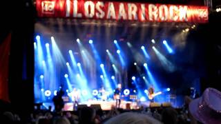 Neljä Ruusua - Yön yksinäinen @ Ilosaarirock 17.7.11