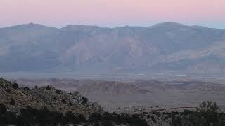 Nádherně osvětelná krajina po západu slunce #sunset #beautiful #mountains #sierranevada #california