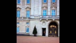 Exploring Buckingham Palace / ENGLAND 🏴󠁧󠁢󠁥󠁮󠁧󠁿