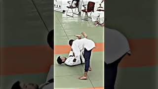 Mbappe practicing some Judo skills during his time in Japan. 😂😂😂