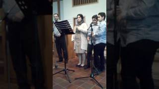 Andreea Caldararu & familia - Strânge- ne sub aripa Ta