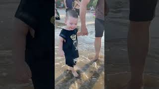 #cute #baby #dailyvlog #trendingshorts #xuhuong #beach