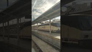 Locomotora 252 saliendo de Valencia Nord + 447 entrando en la estación #trainspotting #train #renfe