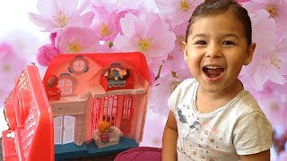 Adlemi pretend play with "Little People" surprise dolls and home!