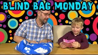 Blind Bag Monday - Episode 207