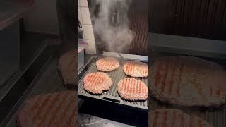 Huge hamurgers #happy #food #amazing #reaction #shorts