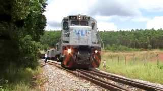 trem da FCA passando pela magita, formiga MG