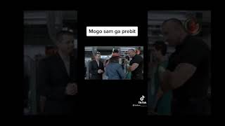 Mogo sam ga prebit