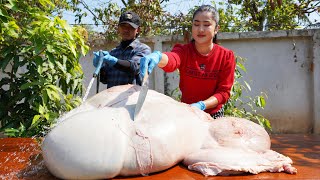 Mommy Sreypov cook big beef stomach for children - Beef stomach cooking - Cooking with Sreypov