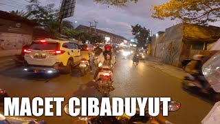 Jalan jalan menikmati kemacetan di Cibaduyut