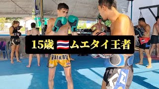 15歳のムエタイ王者！ミット練習に密着