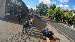 Parade am Montag Schützenfest Neuss Weckhoven 2024