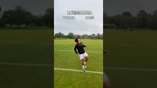 Touch and Pass🔥 Subscribe ✅ #football #soccer #footballskills #challenge #viral #shorts