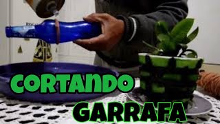 cortando garrafa de vidro com barbante