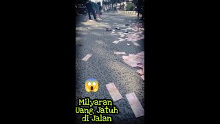 Uang Milyaran Jatuh Di Jalan #shorts