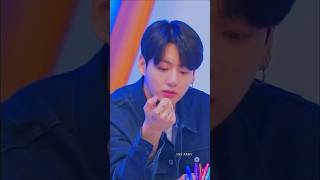 Sab dhundla dhundla Lage 💓💓 when army jk new create short video so handsome 😘😘 #bts #btsshorts #jk