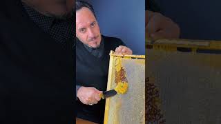 شاهدوا خلية نحل وزن 3.5 كيلو غرام من عسل نحل القوقاز 🐝🐝🐝 #honey #bees #food