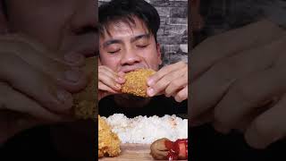 Taiwanese fried chicken #youtubeshort #asmr #taiwanesefood #hungrymichaelshort