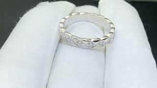 Quilted motif ring in 18k white gold