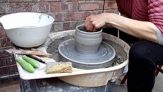 Throwing a Planter on the Wheel at Oxford Clay