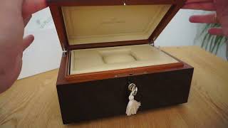 AUDEMARS PIGUET - LARGE WOODEN PREMIUM WATCH BOX  WITH LOCK- THE WATCH BOX AND COMPANY