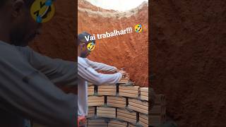 Olha o  pedreiro 😂😂. #pedreiro #construção #youtubeshort #viral