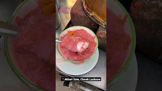 इस चाय को पिया नहीं खाया जाता है😱😱 Gulabi Kashmiri Chai of Lucknow🤩 #indianstreetfood #india #shorts