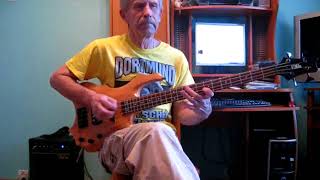 Slade -  did your mama ever tell ya-  бас (BASS COVER)