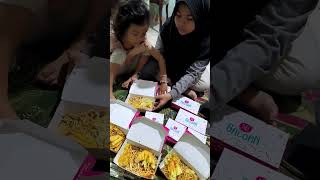 makan Mie Gacoan #kuliner #miegacoan #mukbang #mie #jajan #gacoan #miebalap #food #pecintamie  #fyp