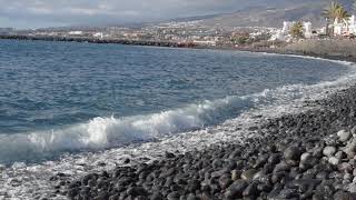 Waves on Pebbles