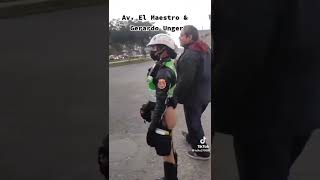 ESTAS DE ACUERDO QUE LA POLICÍA DIRIJA EL TRÁNSITO?