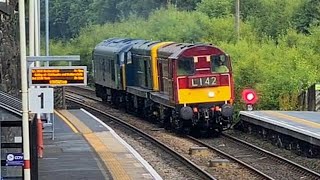 Iconic engine noise as two ageing Class 20s blast along Trans-Pennine mainline 😃