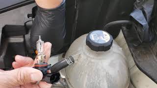 Kia Sportage Low Beam Headlight Bulb Change Replacement 2018 and Others Similar