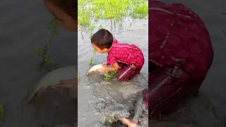 Amazing hand Fishing #fishing #cutebaby #fishng #freshwaterfish #fish