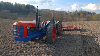 1962 Fordson Super Major Triple D replica cultivating