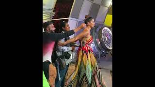 sunny Leone কেমন shooting করতে গিয়ে ভয় পেয়ে গেলেন দেখুন  😂😂