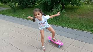 София, июнь , скайтборд:) Sophia skateboarding 🛹♥️ in June )