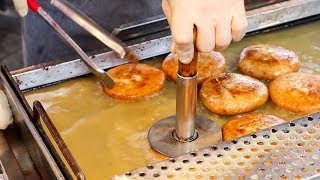 Korean Street Food, Hotteok (씨앗호떡) in Busan