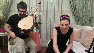 Sevcan Orhan evde canlı performans