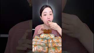 Mời mn ăn cuốn tôm zới e nha 🍤 #mukbang #cuontomthit #eating #amthuc #cooking #mukbangvietnamese