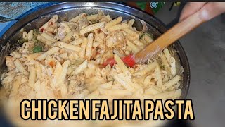 chicken fajita pasta, quick recipe  by @lifewithrbus8913