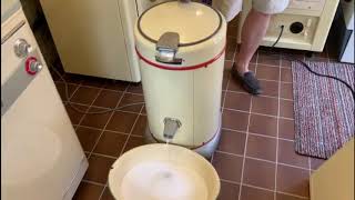 Creda Debonair Spin Dryer (1957)