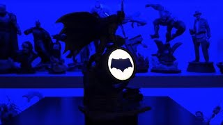 Batman on Batsignal Deluxe by Ironstudios | UNBOXING