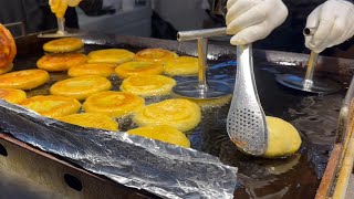 Most Popular Street Snack in Korea!! Sweet Pancake (Hotteok)- Korean Street Food