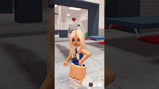 new girl gets targeted by the popular girl but doesn’t take her**** #berryave #roblox #berryavenue