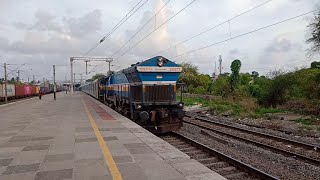 6 Hrs Late Running Deadly PALACE QUEEN Humsafar Express with BGKT WDP4 at MPS